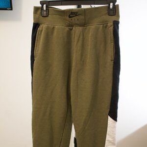 Nike Joggers